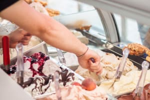 Ice Cream/Juice Bar*Tkg$8500pw*Chirnside Park [2102012]