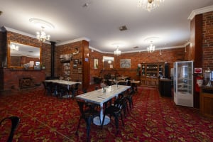 LEASEHOLD - Violet Town Hotel, VIC - 1P0532