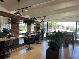 Vibrant Hair Salon in heart of Cowes