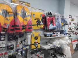 Vendor Finance  Thriving Auto Parts St Helens L/H $100,000+SAV Busy & Profitable Freehold Available