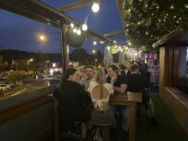 Restaurant/Bar Entertainment Venue in Eltham (JASW0061)