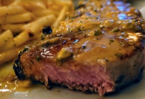 Established Restaurant in highly sought after dining precinct