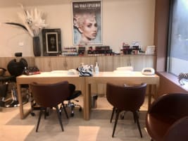 QUALITY, PEACEFUL, ELEGANT, & WELL ESTABLISHED SALON