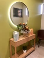 QUALITY, PEACEFUL, ELEGANT, & WELL ESTABLISHED SALON