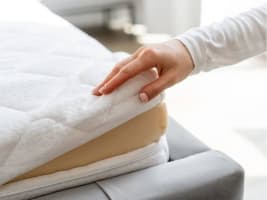 Furniture, Retail Business, High Margin, 65% sales online