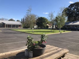 COUNTRY LIVING , CITY CLASS, FAR FROM THE RAT RACE, YOU’LL LOVE IT! - 2814ML