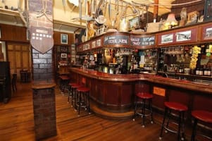 New Lease - Commercial Hotel Woods Point