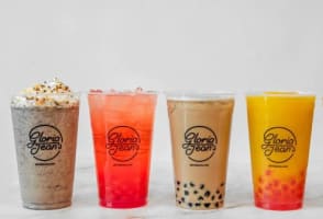 Gloria Jeans Franchise - Bustling Shopping Centre T/O $23K p/w! (Our Ref V2052)