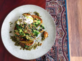 RARE HAMILTON NORTH CAFE FOR SALE - WALK IN WALK OUT