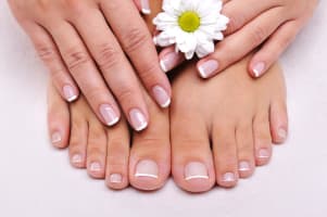 Long Established Nail & Beauty Salon *Great Location* [2410231]