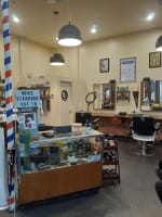Barber Shop 5 Chairs WIWO operating under management