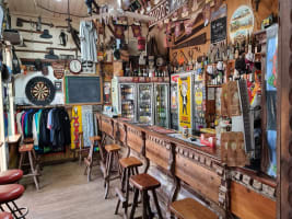 ICONIC COUNTRY PUB OPPORTUNITY - 150HF
