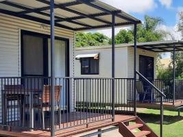 QUEENSLAND COASTAL CARAVAN PARK - 1066CPF