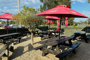 UNDER OFFER – Woodside Beach Hotel