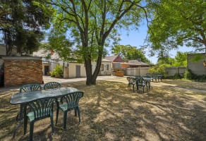 FREEHOLD - Devenish Railway Hotel VIC - 1P0552