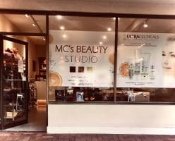 QUALITY, PEACEFUL, ELEGANT, & WELL ESTABLISHED SALON