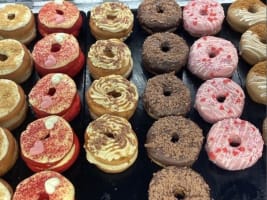 Donut and Coffee Franchise Kiosk in Major Sutherland Shire Shopping Centre, No Cooking Required