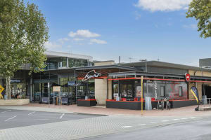 Pizza Hut Franchise Opportunity: Fully Fitted & Ready for an Owner Operator