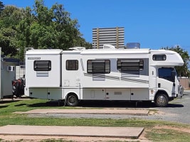 QUEENSLAND COASTAL CARAVAN PARK - 1066CPF