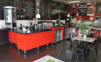 Drouin Burger and Pizza Lounge – An Established Local Favourite Ready for Its Next Owner