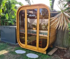 No Shop, No Stock, No Staff, NO KIDDING !!