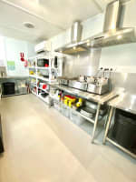 Thriving Outback Café & Gift Shop (+ Freehold Building*)