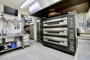 BUSINESS & EQUIPMENT