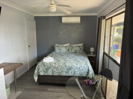 BOUTIQUE FREEHOLD MOTEL | MANAGEABLE COASTAL INVESTMENT & LIFESTYLE OPPORTUNITY – 1129MF