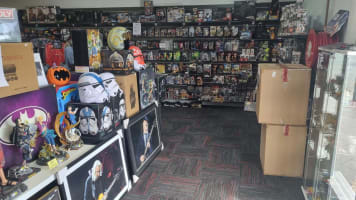Comic Book Heroes - (2 Retail Shops Westfield Mt Gravatt and Virginia)