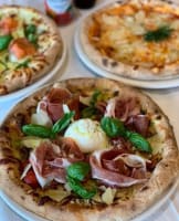 AUTHENTIC ITALIAN PIZZERIA - Local Gem with Lifestyle Hours & Low Rent!