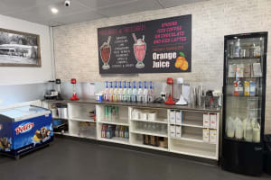 LEASEHOLD - The Border Bridge Cafe, Barooga NSW - 1P0619