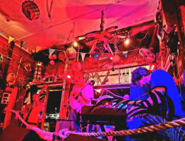 POPULAR LOCAL BAR IN WEALTHY SUBURB