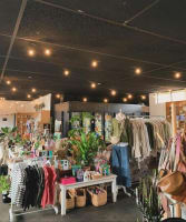 Two Businesses In One - Cafe & Boutique Shop