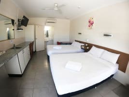 Strategic Investment Holding Gateway To Success In Hospitality! - 2016MI