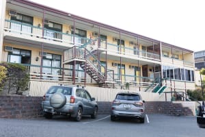 CENTRAL QLD COASTAL FREEHOLD MOTEL - 2917MF
