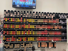 Busy and beautiful hairdressing salon that has consistently grown over the years