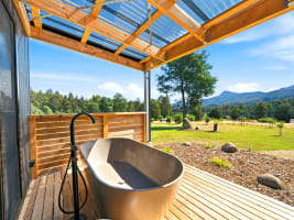 LUXURY TOURISM RETREAT & LIFESTYLE PROPERTY | APPROVED EXPANSION | TASMANIA