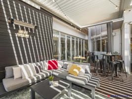 Gorgeous Fit-Out | Prime Coastal Location | Turnkey Opportunity