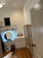 Spacious Hair Salon with Beauty Room in Prime Doncaster East Location