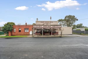 Court House Hotel and Motel, Talbot