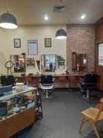 Barber Shop 5 Chairs WIWO operating under management