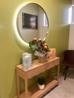 QUALITY, PEACEFUL, ELEGANT, & WELL ESTABLISHED SALON