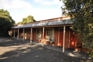 Freehold Going Concern 24 Key Motel with Approved Permit for 20 Additional Rooms