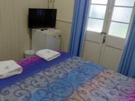 BLUFF HOTEL: FREEHOLD HOTEL & GAMING OPPORTUNITY - 72HF