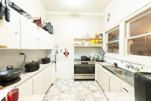 CAFE BUSINESS & HOUSE FOR SALE - Painters Cafe, Corowa NSW - 1P0542