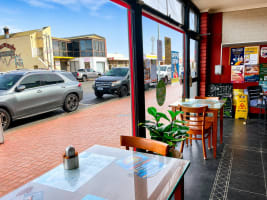 No Ingoing Opportunity Cafe Bakery Do Your Own Business Rent $350+gst+og weekly New Lease