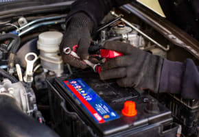 Automotive Retail and Installation Store - Consistent Trade!