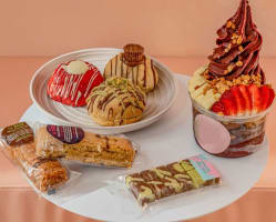 Premium Açai & Dessert Business – Prime Main Entrance Position in Busy Bundoora Shopping Centre