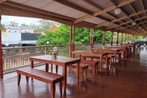 VACANT POSSESSION LEASEHOLD - Royal Hotel, Corowa NSW - 1P0527