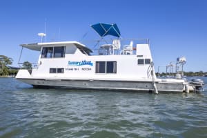 Unique Noosa River Lifestyle Opportunity!